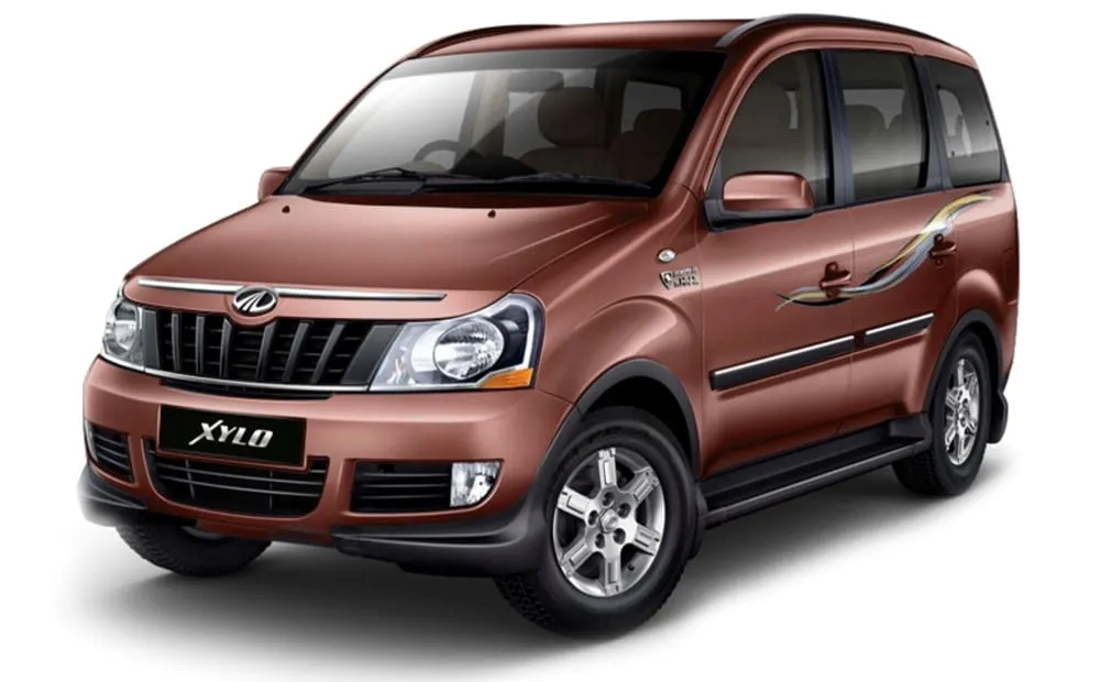 Mahindra Xylo taxi on rent in Mathura Vrindavan